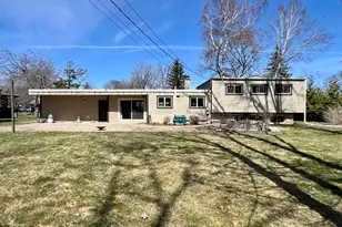 2115 W Greenwood Rd, Glendale, WI 53209 - Photo 2