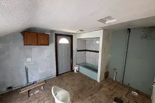 1146 Grand Ave, Racine, WI 53403 - Photo 6