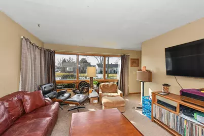 136 W Armour Ave #138, Milwaukee, WI 53207 - Photo 6