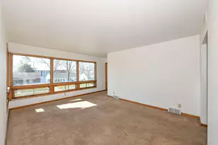 136 W Armour Ave, Milwaukee, WI 53207 - Photo 14