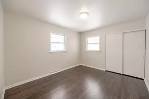 7629 W Thurston Cir, Milwaukee, WI 53218 - Photo 12