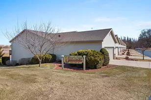 2121 45th St, Two Rivers, WI 54241 - Photo 2