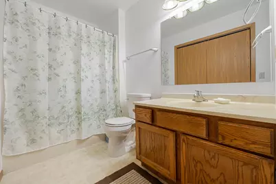 160  Maple Ave #6, Slinger, WI 53086 - Photo 10