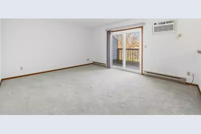 160  Maple Ave #6, Slinger, WI 53086 - Photo 8