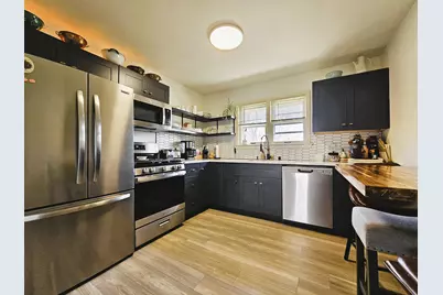 N81W15815  Robinhood Dr, Menomonee Falls, WI 53051 - Photo 24