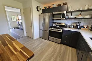 N81W15815 Robinhood Dr, Menomonee Falls, WI 53051 - Photo 28