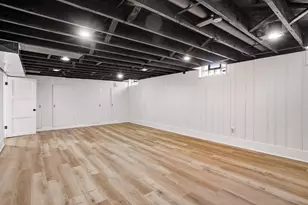 3227 N 104th St, Wauwatosa, WI 53222 - Photo 20