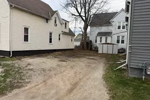 1235 Michigan Ave, South Milwaukee, WI 53172 - Photo 20
