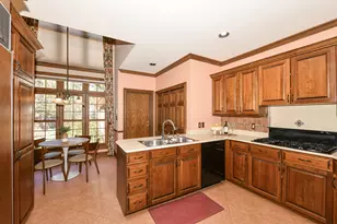 530 Park Cir, Elm Grove, WI 53122 - Photo 16