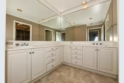 530  Park Cir, Elm Grove, WI 53122 - Photo 30