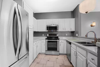 2720  Northview Rd #33, Waukesha, WI 53188 - Photo 10