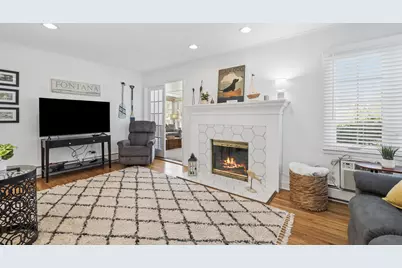 261  Waubun Dr, Fontana, WI 53125 - Photo 4