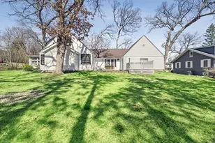 261 Waubun Dr, Fontana, WI 53125 - Photo 18