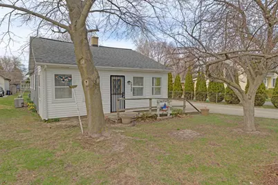 1732  Kremer Ave, Racine, WI 53402 - Photo 4