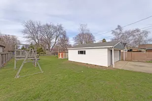 1732 Kremer Ave, Racine, WI 53402 - Photo 22