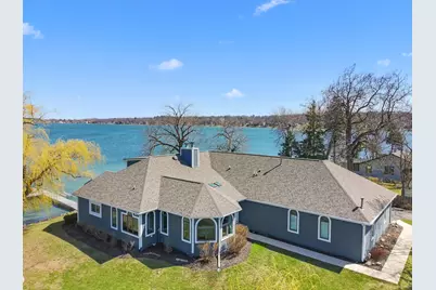 298 W Park Dr, Twin Lakes, WI 53181 - Photo 4