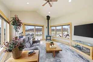 985 W Fur Farm Rd, New Holstein, WI 53061 - Photo 8