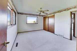 238 Thistledown Ln, Walworth, WI 53184 - Photo 10