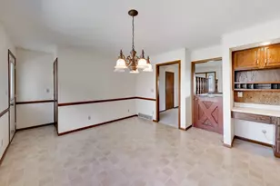 238 Thistledown Ln, Walworth, WI 53184 - Photo 20