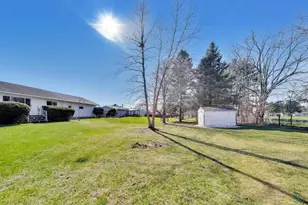 238 Thistledown Ln, Walworth, WI 53184 - Photo 34