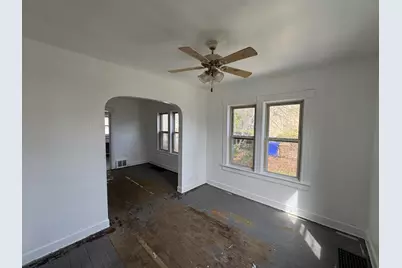 2318  54th St, Kenosha, WI 53140 - Photo 2