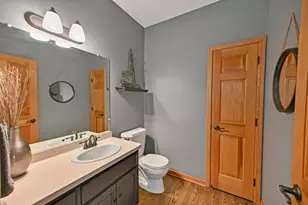 W143N6633 Aspen Dr, Menomonee Falls, WI 53051 - Photo 14