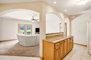 3130 S Country Ln, New Berlin, WI 53146 - Photo 60