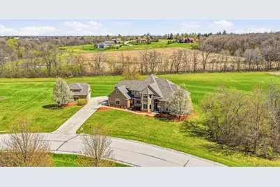 3130 S Country Ln, New Berlin, WI 53146 - Photo 76