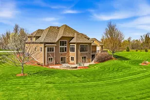 3130 S Country Ln, New Berlin, WI 53146 - Photo 4
