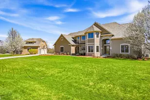 3130 S Country Ln, New Berlin, WI 53146 - Photo 2