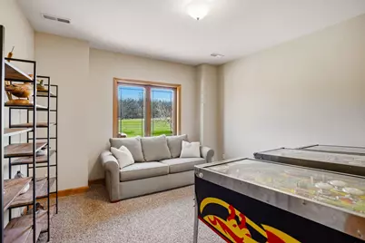 3130 S Country Ln, New Berlin, WI 53146 - Photo 54