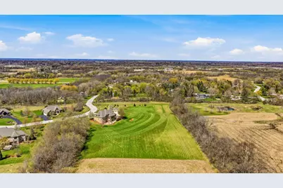 3130 S Country Ln, New Berlin, WI 53146 - Photo 74