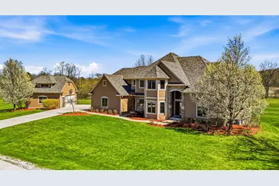 3130 S Country Ln, New Berlin, WI 53146 - Photo 6