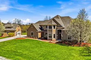 3130 S Country Ln, New Berlin, WI 53146 - Photo 6