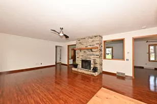 15225 W Park Terrace, New Berlin, WI 53151 - Photo 12
