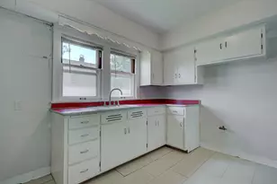 2724 N 53rd St, Milwaukee, WI 53210 - Photo 8