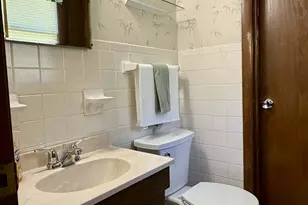 3904 Wilshire Dr, Racine, WI 53402 - Photo 16