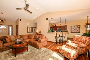 6305 Cedarhedge Dr, Racine, WI 53406 - Photo 6