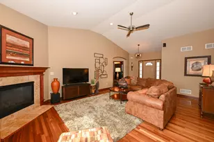 6305 Cedarhedge Dr, Racine, WI 53406 - Photo 4