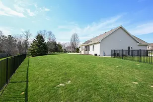 6305 Cedarhedge Dr, Racine, WI 53406 - Photo 30