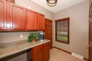 6305 Cedarhedge Dr, Racine, WI 53406 - Photo 18