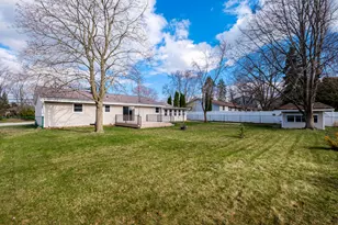 W180N8273 Town Hall Rd, Menomonee Falls, WI 53051 - Photo 38