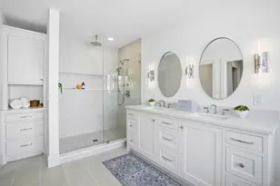 4840 N Larkin St, Whitefish Bay, WI 53217 - Photo 18