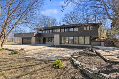 N69W13127  Harding Dr, Menomonee Falls, WI 53051 - Photo 2