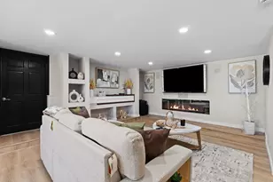 N69W13127 Harding Dr, Menomonee Falls, WI 53051 - Photo 10