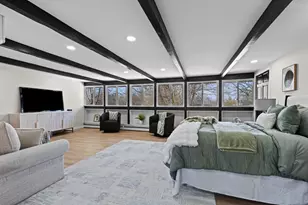 N69W13127 Harding Dr, Menomonee Falls, WI 53051 - Photo 16