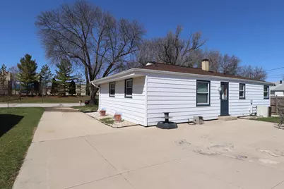5228 S 9th St, Milwaukee, WI 53221 - Photo 20