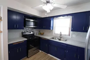 5228 S 9th St, Milwaukee, WI 53221 - Photo 12