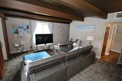 5564  Angle Ln, Greendale, WI 53219 - Photo 8