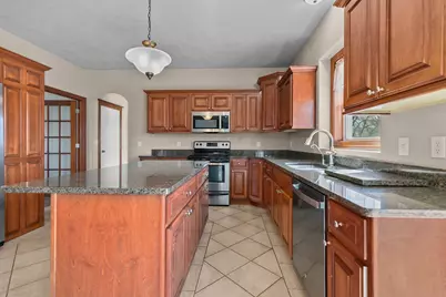 1290  Pemmican Ct, Neenah, WI 54956 - Photo 10